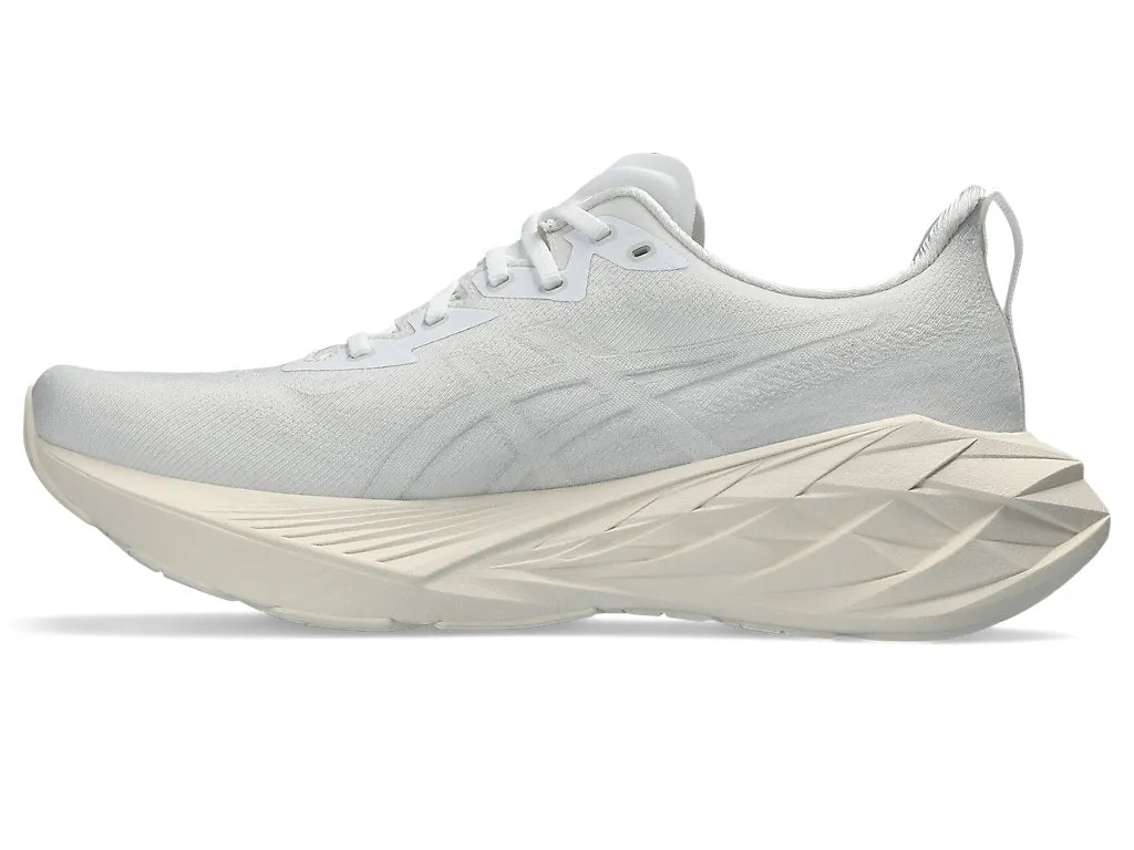 Asics Novablast 4 (B-Width) - White/White (Womens)