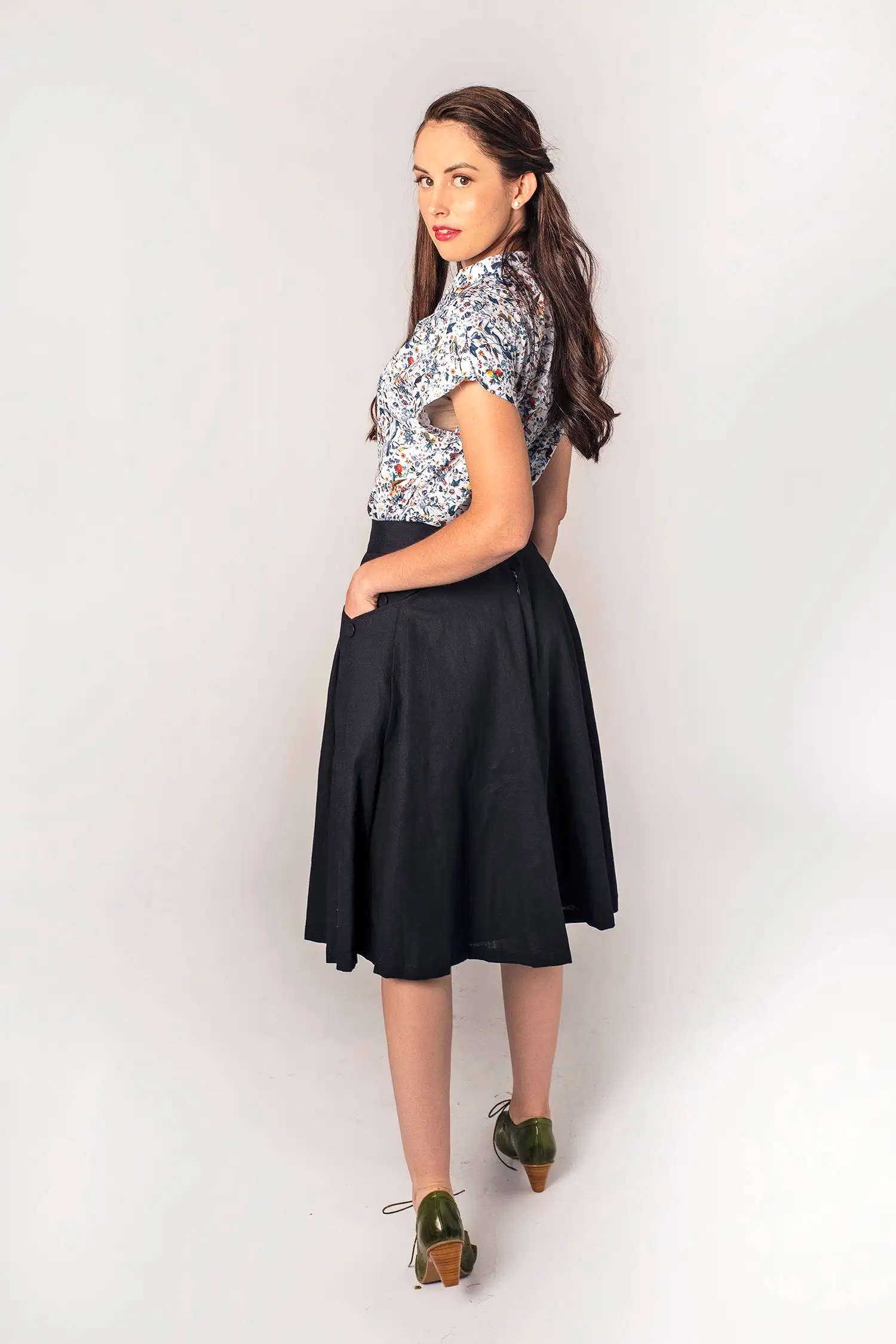 Meline Navy Linen Skirt