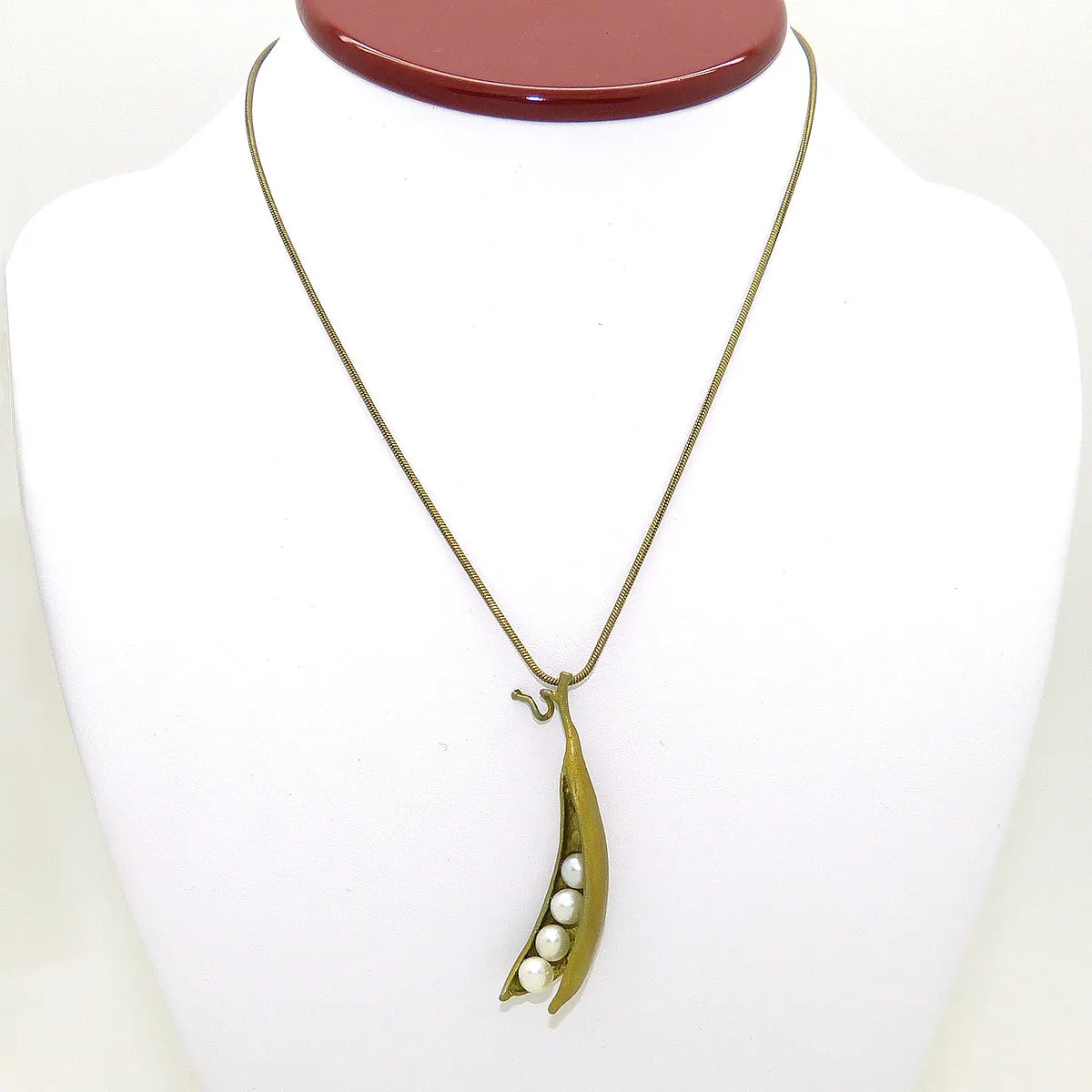 Peas in a Pod Green Michael Michaud Necklace Four 7839