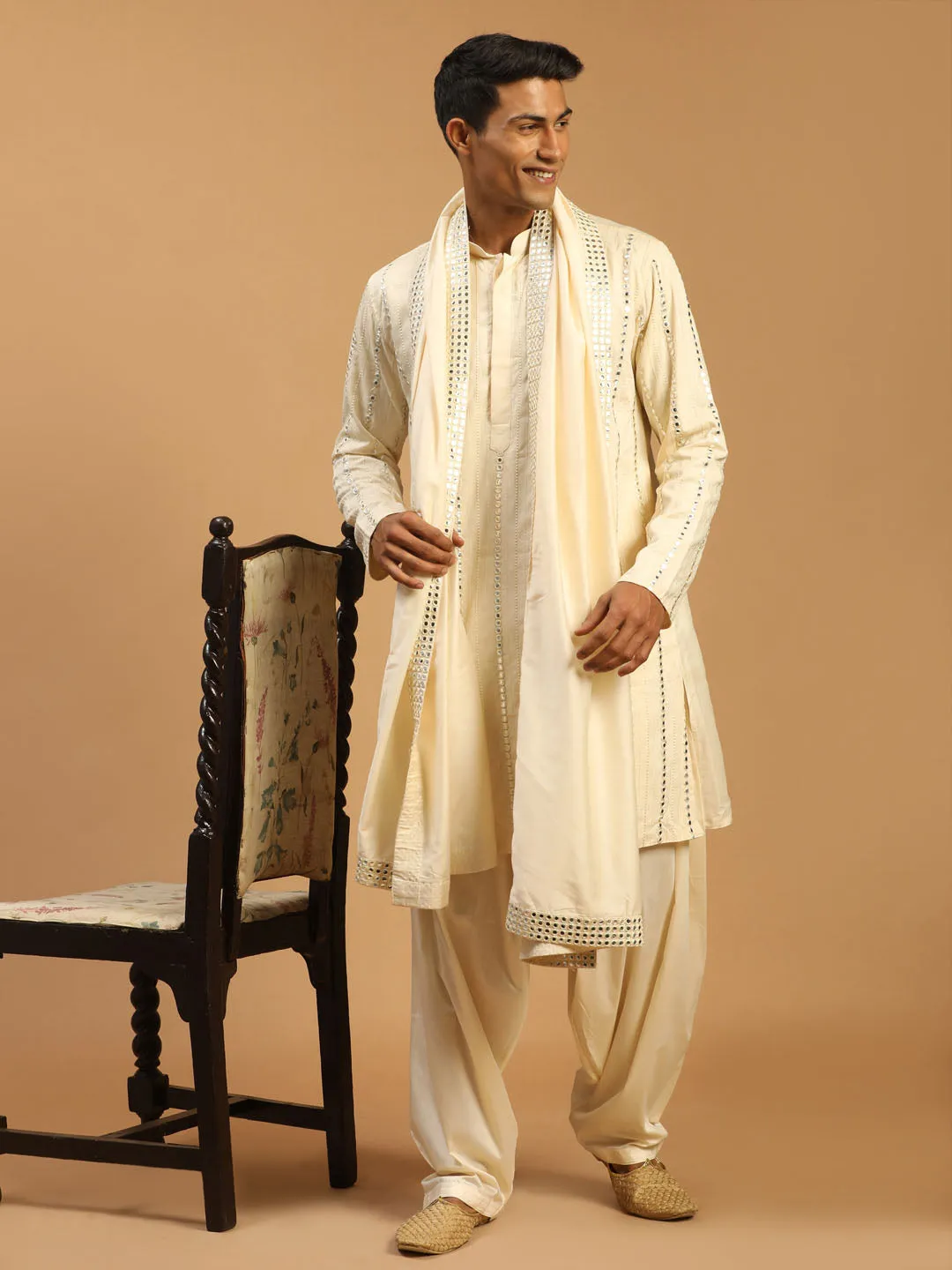 Vastramay Men's Cream Mirror Kurta Patiala And Dupatta Set