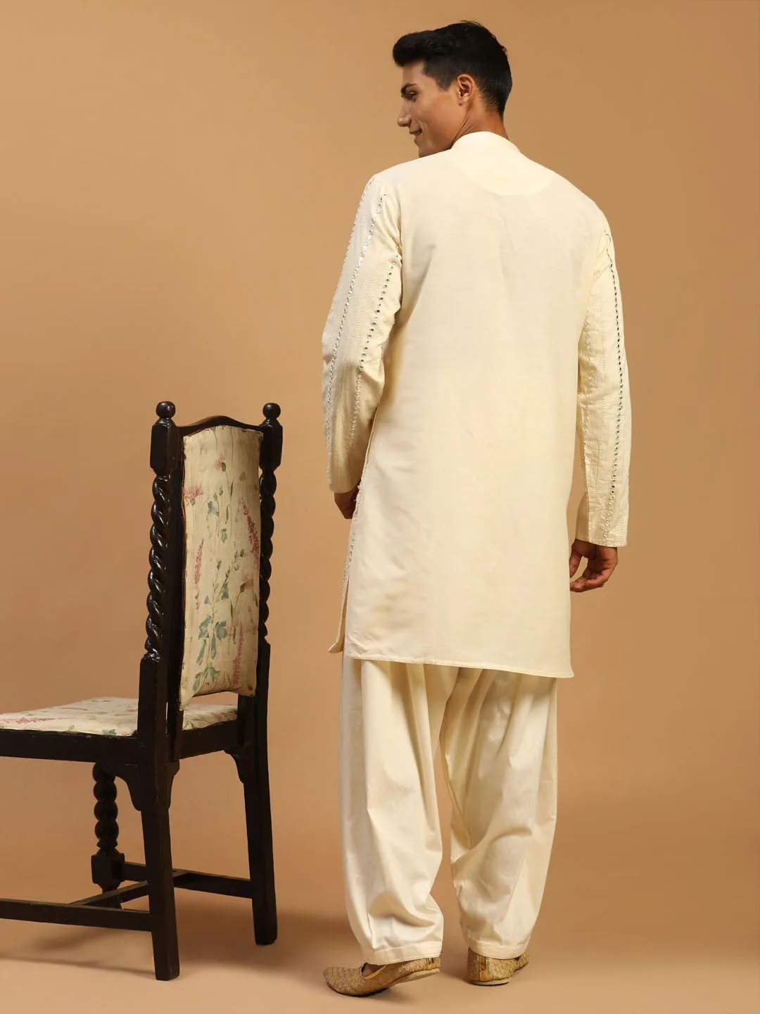 Vastramay Men's Cream Mirror Kurta Patiala And Dupatta Set