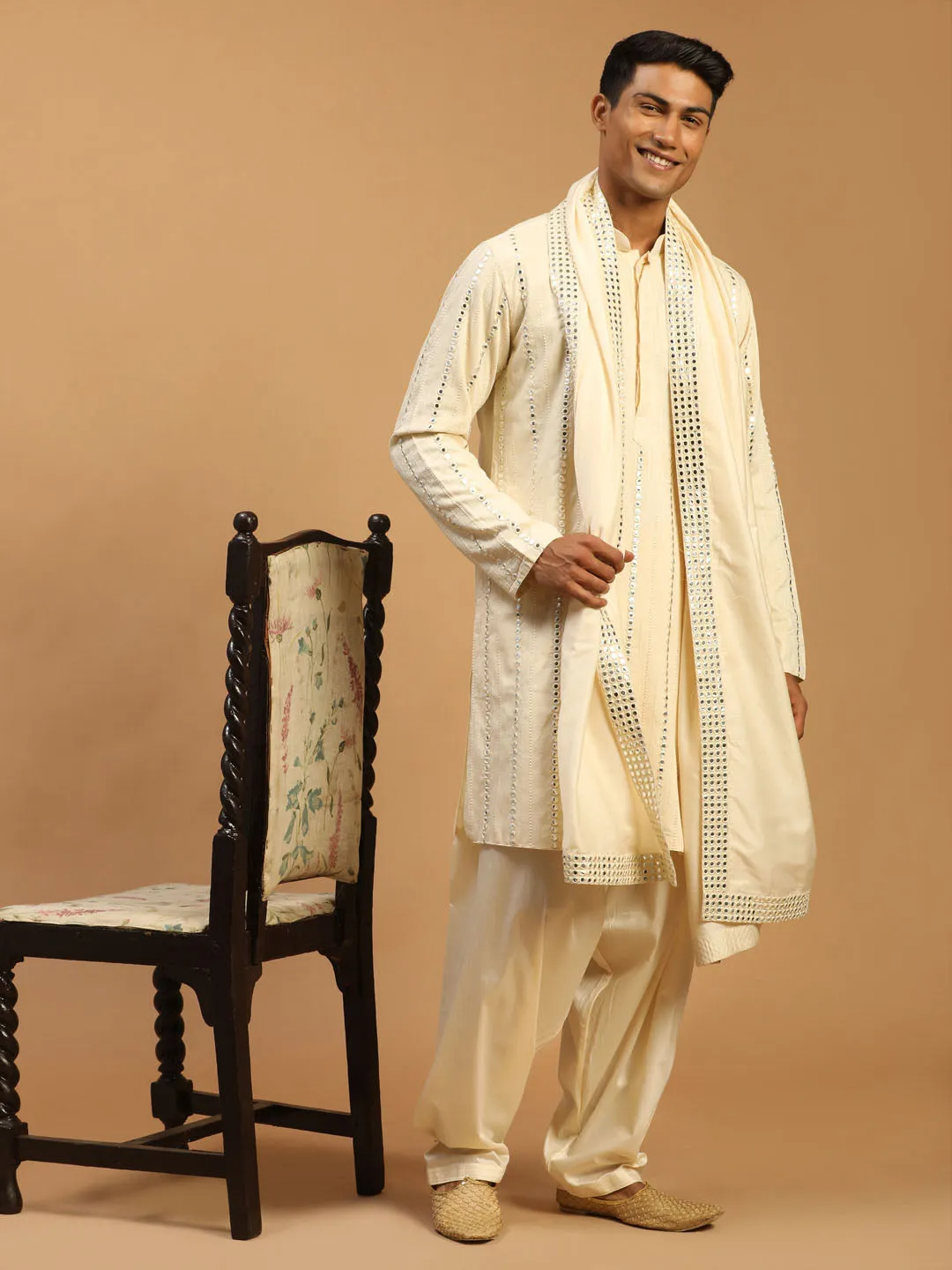 Vastramay Men's Cream Mirror Kurta Patiala And Dupatta Set