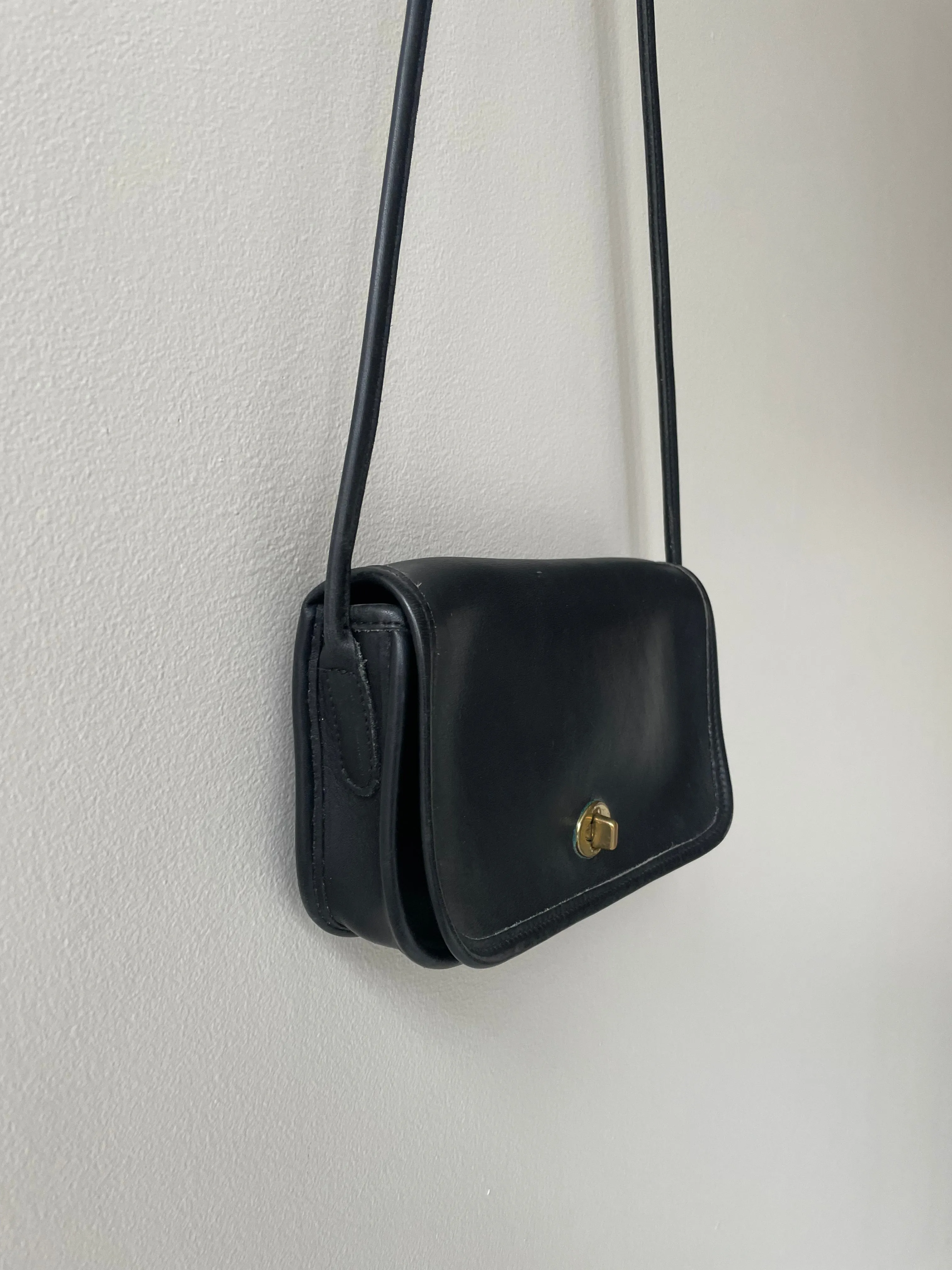 Vintage Coach Dinky Bag | 1980s