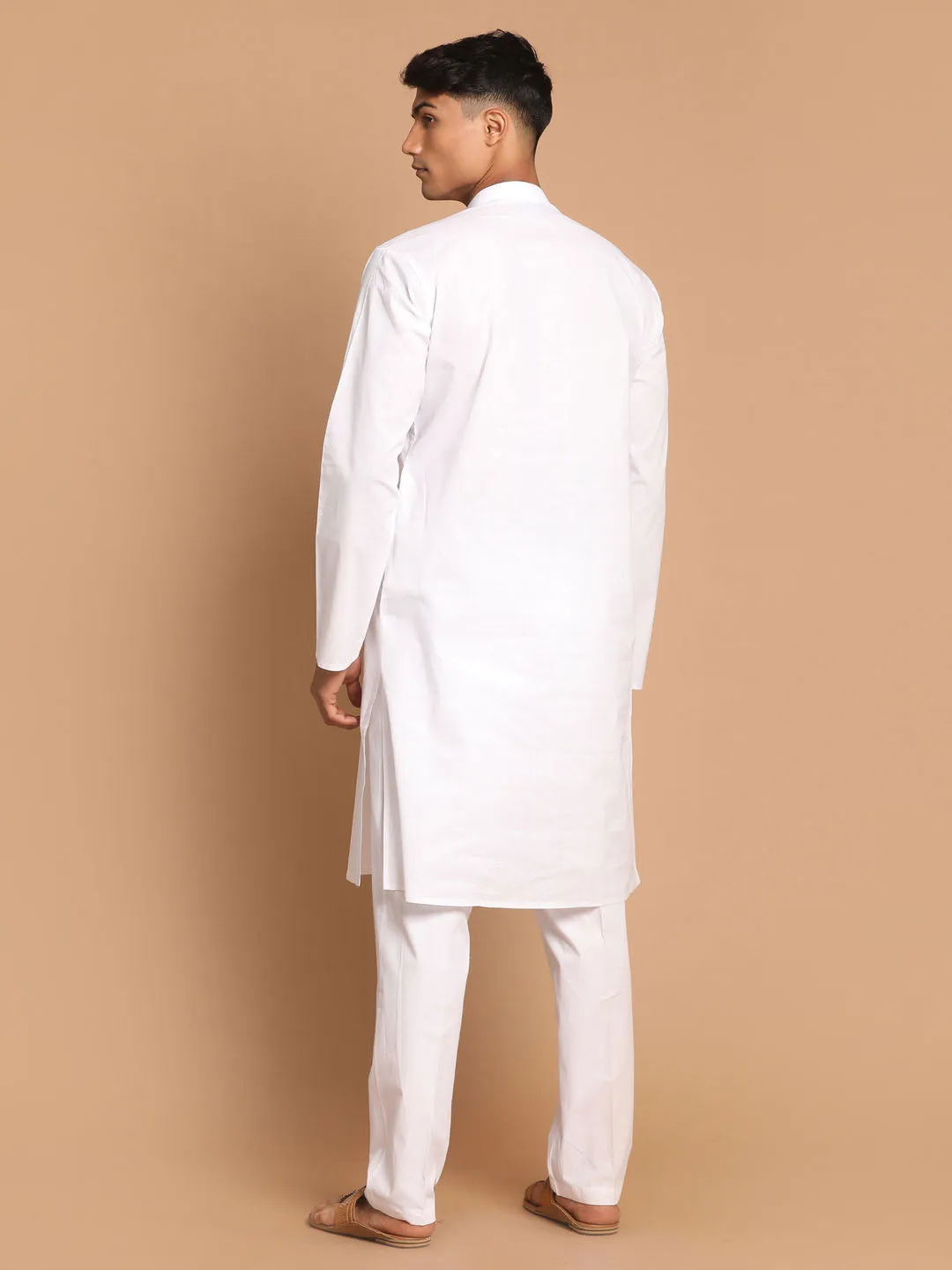 VM BY Vastramay Men's White Kurta And Pajama Set With Islamic Prayer Cap